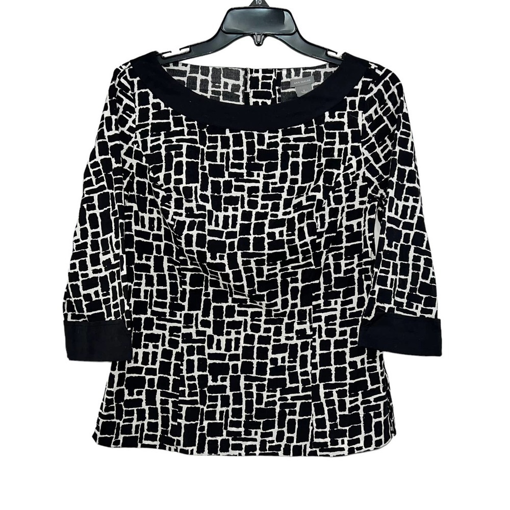 Ann Taylor Black White Giraffe Print 3/4 Sleeve Boat Neck Blouse‎ 6